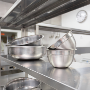 Parcours Formation | Hygiène et salubrité alimentaire | Cuisine commerciale, comptoirs et bol en stainless